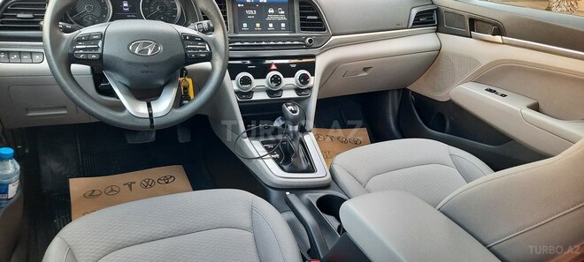 Hyundai Elantra 2018, 105,000 km - 2.0 л - Bakı