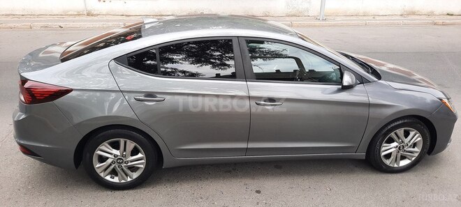 Hyundai Elantra 2018, 105,000 km - 2.0 л - Bakı