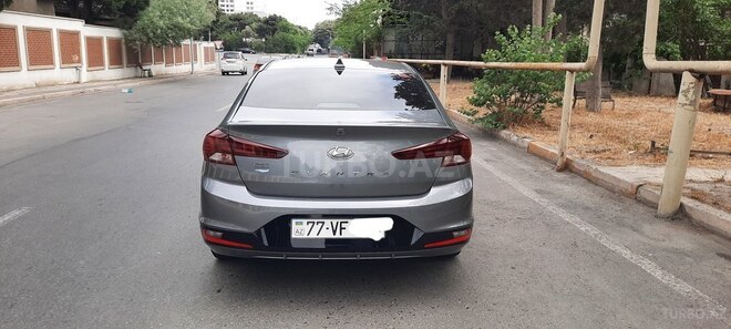 Hyundai Elantra 2018, 105,000 km - 2.0 л - Bakı