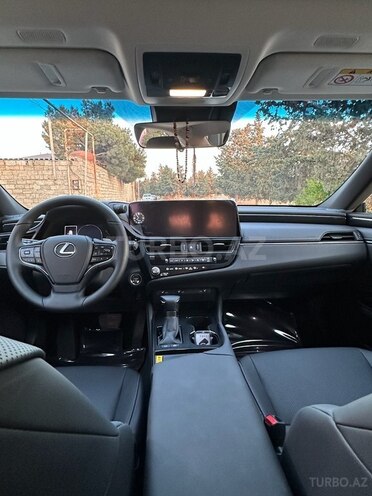 Lexus ES 300h 2023, 961 km - 2.5 l - Bakı