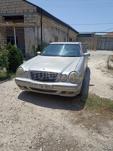 Mercedes E 220 d 2000, 426,342 km - 2.2 л - Bakı