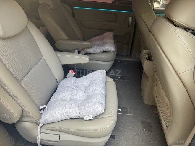 Kia Carnival 2017, 159,800 km - 2.2 l - Bakı