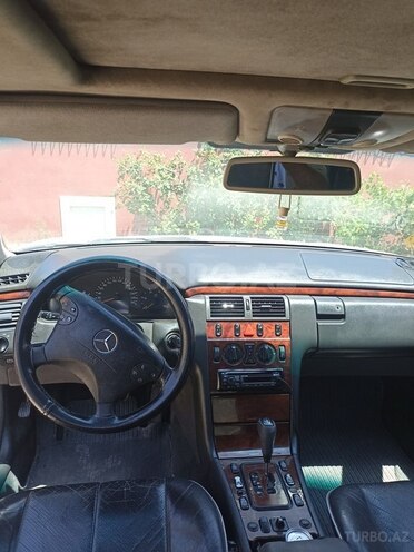 Mercedes E 220 d 2000, 426,342 km - 2.2 л - Bakı