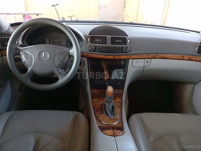 Mercedes E 270 2003, 343,500 km - 2.7 l - Salyan