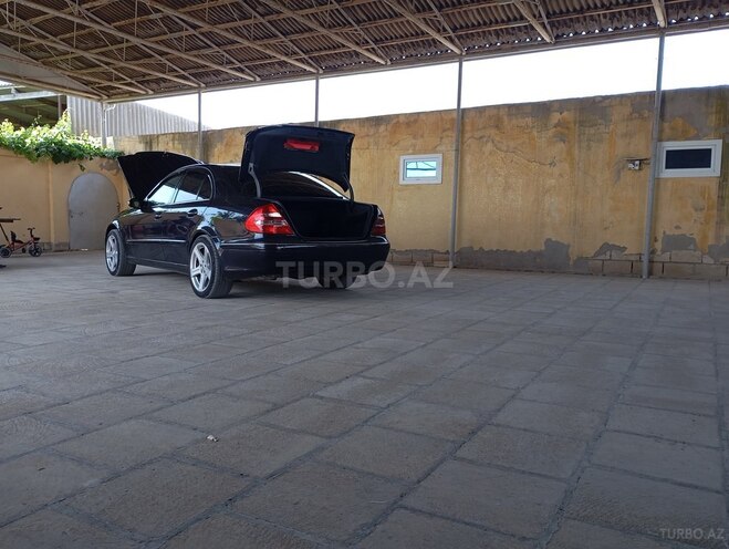 Mercedes E 270 2003, 343,500 km - 2.7 l - Salyan