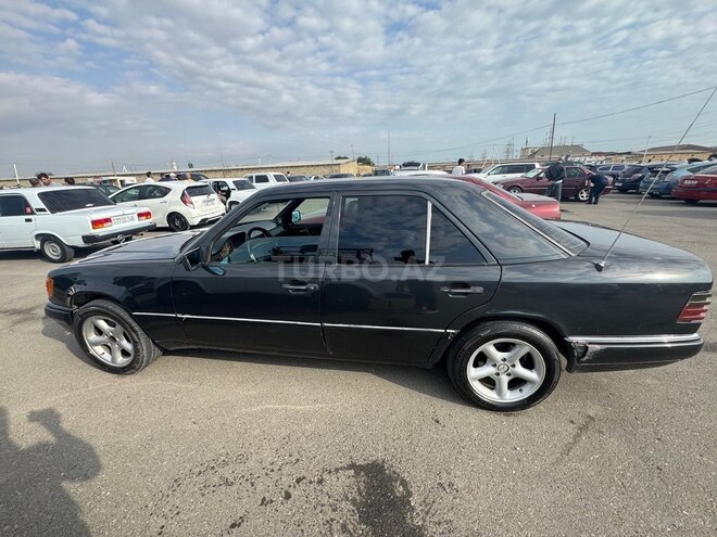 Mercedes E 280 1994, 630,000 km - 2.8 l - Salyan