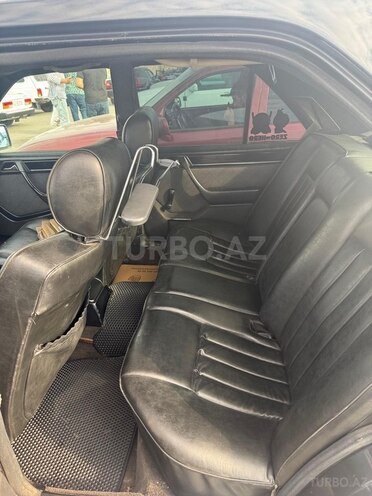 Mercedes E 280 1994, 630,000 km - 2.8 l - Salyan