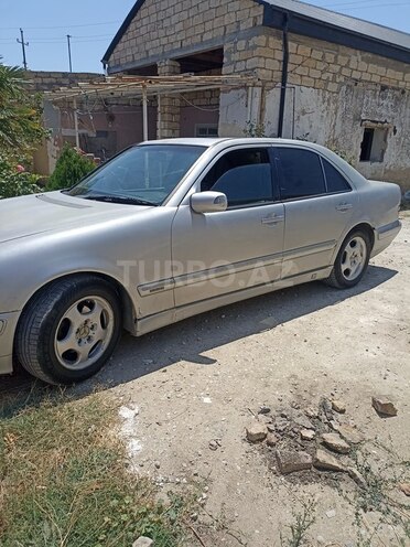 Mercedes E 220 d 2000, 426,342 km - 2.2 л - Bakı