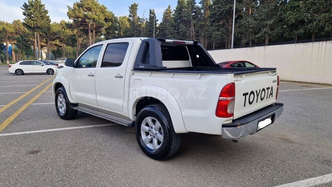 Toyota Hilux 2012, 268,000 km - 2.5 l - Sumqayıt