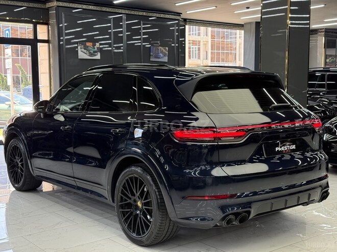 Porsche Cayenne S-4