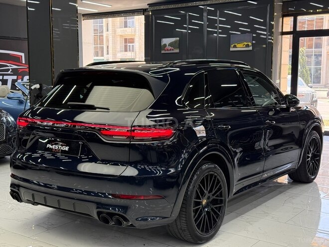 Porsche Cayenne S-5