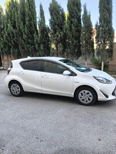 Toyota Aqua 2019, 88,000 km - 1.5 l - Bakı