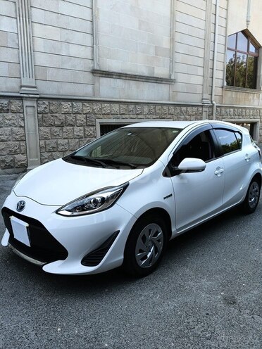 Toyota Aqua 2019, 88,000 km - 1.5 l - Bakı