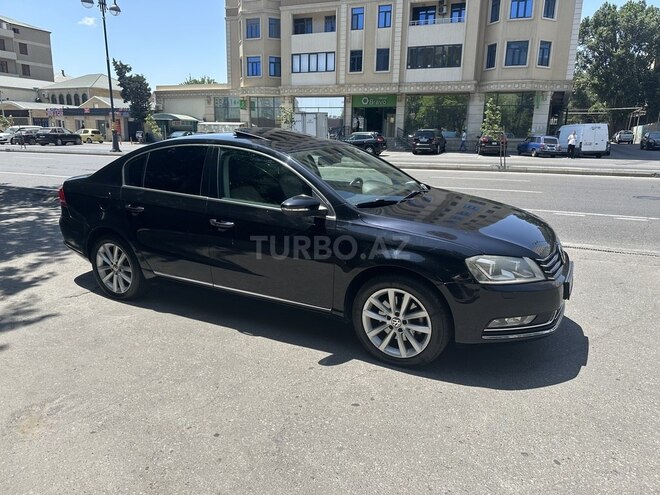 Volkswagen Passat 2011, 176,000 km - 1.8 l - Bakı