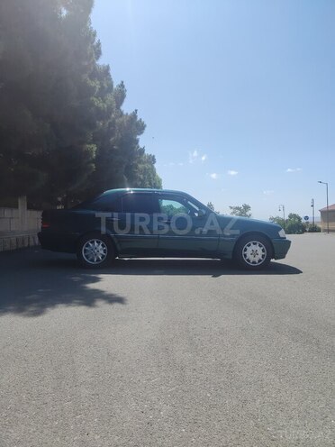 Mercedes C 180 1999, 286,000 km - 1.8 л - Şamaxı