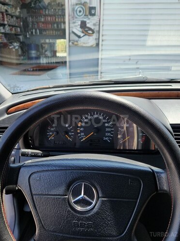 Mercedes C 180 2000, 334,000 km - 1.8 l - Bakı
