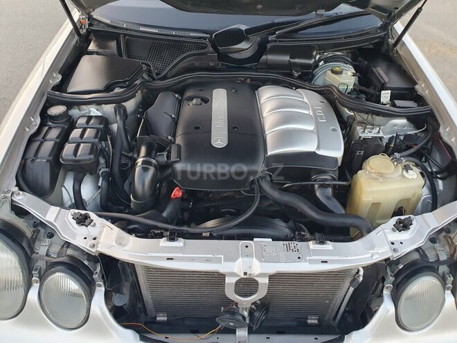 Mercedes E 220 d 2001, 416,456 km - 2.2 l - Bakı