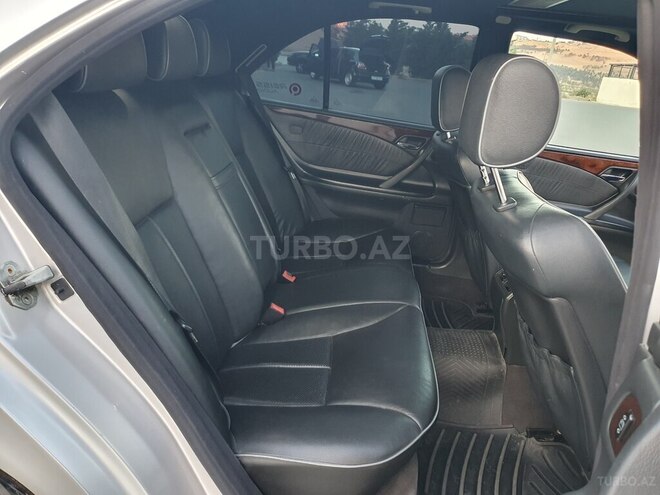 Mercedes E 220 d 2001, 416,456 km - 2.2 l - Bakı