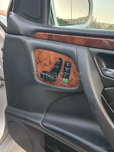 Mercedes E 220 d 2001, 416,456 km - 2.2 l - Bakı