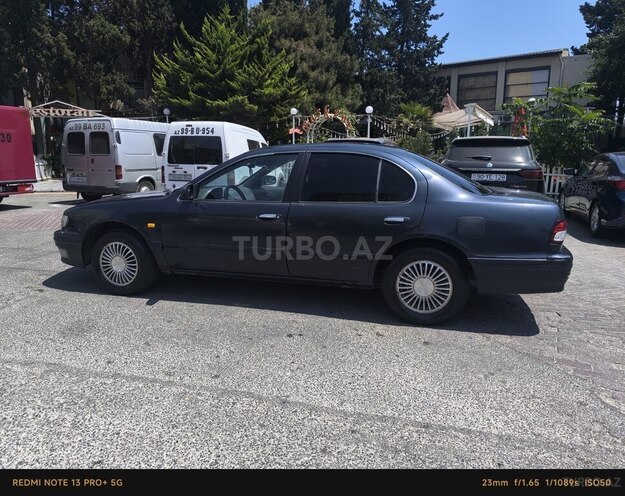 Nissan Maxima-4