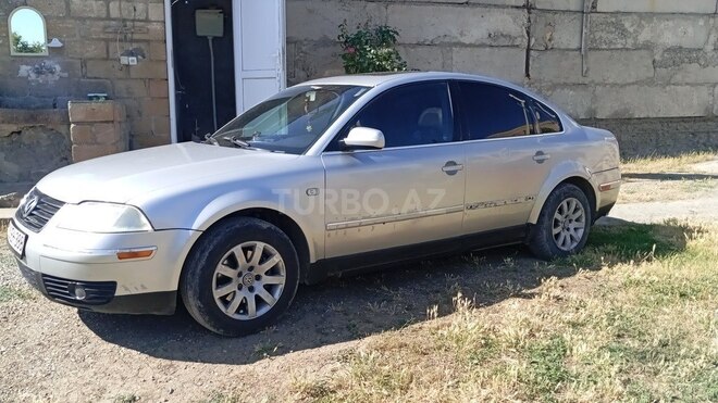 Volkswagen Passat 2002, 185,427 km - 1.8 l - Gəncə