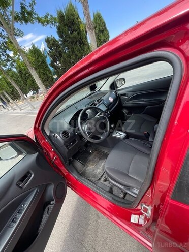 Mitsubishi Mirage 2018, 236,574 km - 1.2 л - Beyləqan