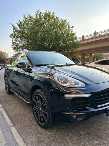 Porsche Cayenne-3