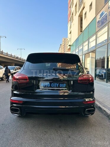 Porsche Cayenne-7