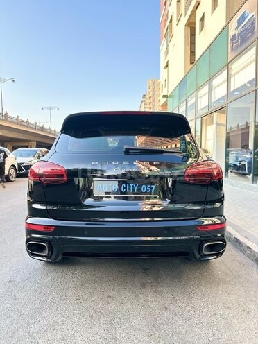 Porsche Cayenne-6