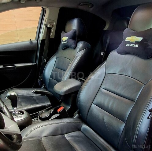 Chevrolet Cruze-8