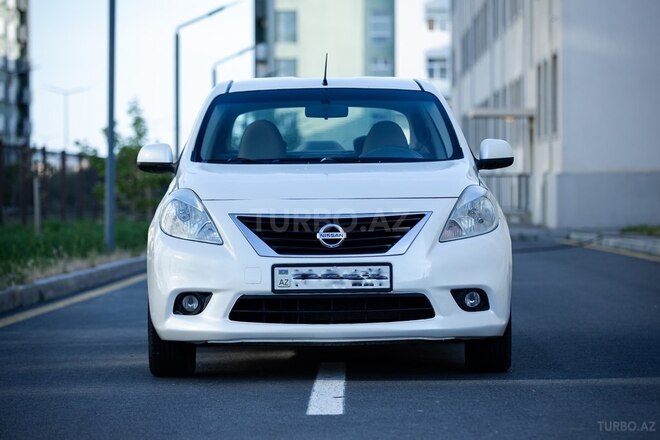 Nissan Sunny 2012, 242,500 km - 1.5 l - Bakı