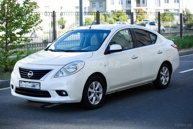 Nissan Sunny 2012, 242,500 km - 1.5 l - Bakı