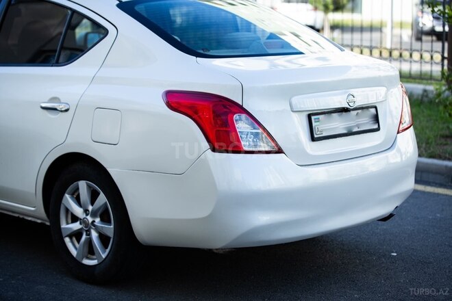 Nissan Sunny 2012, 242,500 km - 1.5 l - Bakı