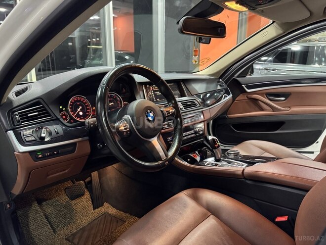 BMW 520-24