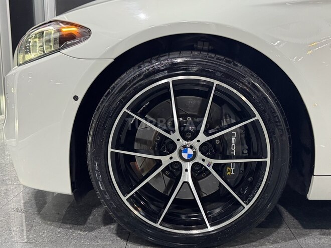 BMW 520-21