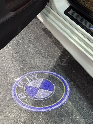 BMW 520-48