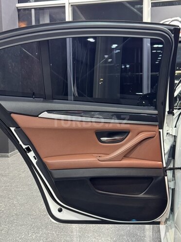 BMW 520-39