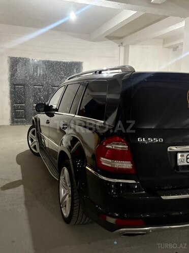 Mercedes GL 550-8