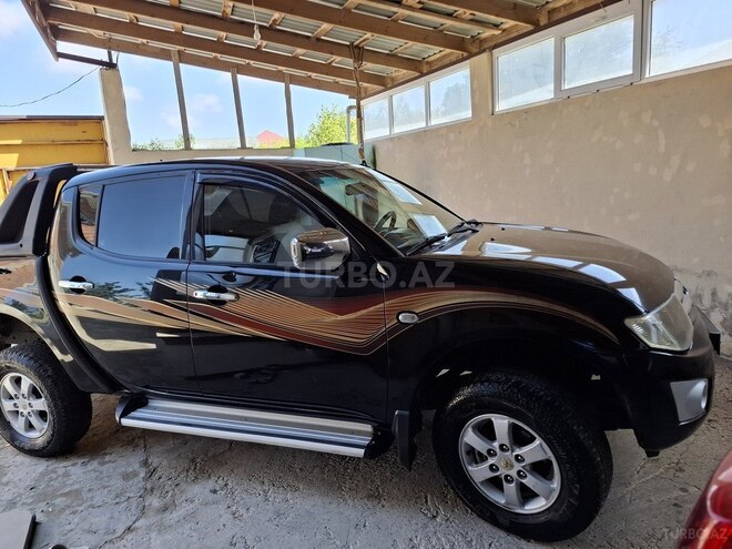 Mitsubishi L200 2011, 375,000 km - 2.5 l - Bakı