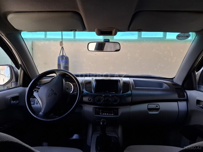 Mitsubishi L200 2011, 375,000 km - 2.5 l - Bakı