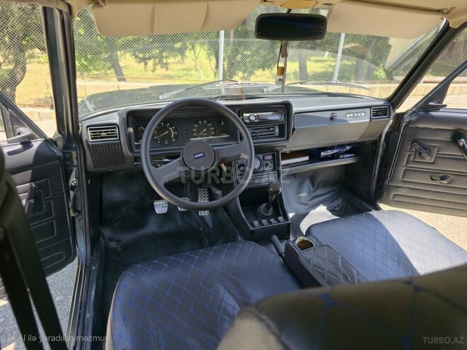 LADA (VAZ) 2107-4