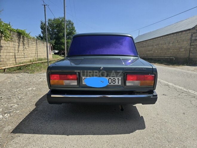 LADA (VAZ) 2107-2