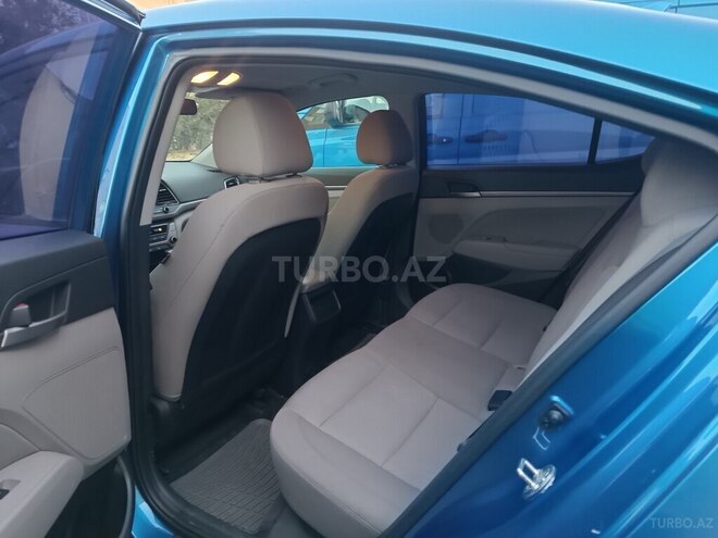 Hyundai Elantra 2018, 130,357 km - 2.0 л - Bakı