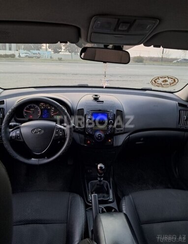 Hyundai i30 2009, 350,000 km - 1.6 л - Qəbələ