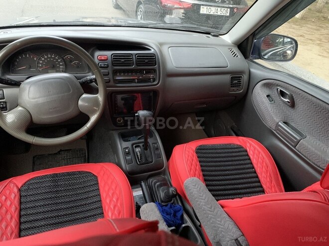 Suzuki Grand Vitara 2001, 177,041 km - 2.7 l - Sumqayıt