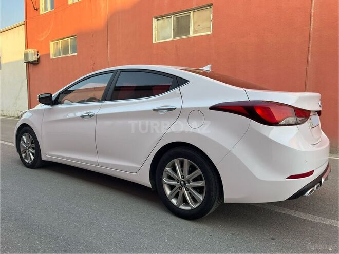 Hyundai Elantra 2015, 165,100 km - 1.6 l - Bakı