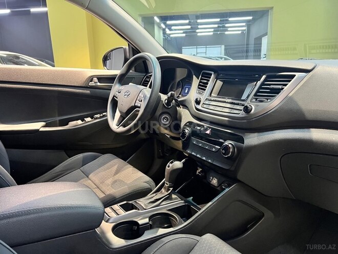 Hyundai Tucson-15