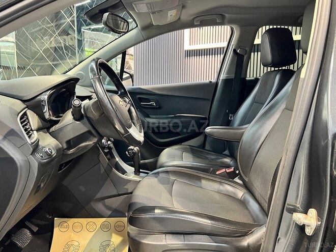 Chevrolet Trax-13