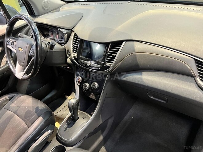 Chevrolet Trax-10