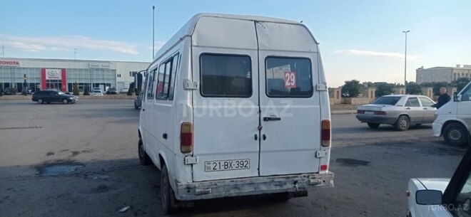 Mercedes 208 D 1995, 500,000 km - 2.3 l - Gəncə